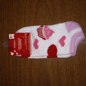 Women's Low Cut Socks (Cupcakes and Hearts Design)